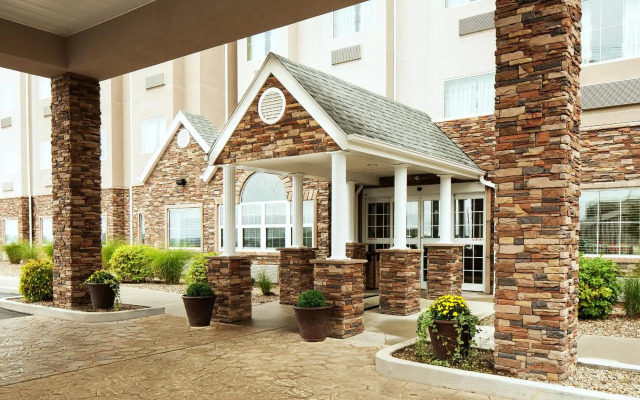Microtel Inn & Suites by Wyndham St Clairsville/Wheeling