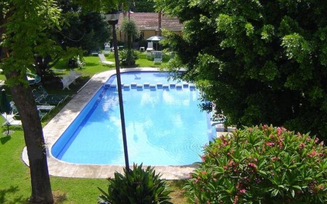 Hotel Jacarandas
