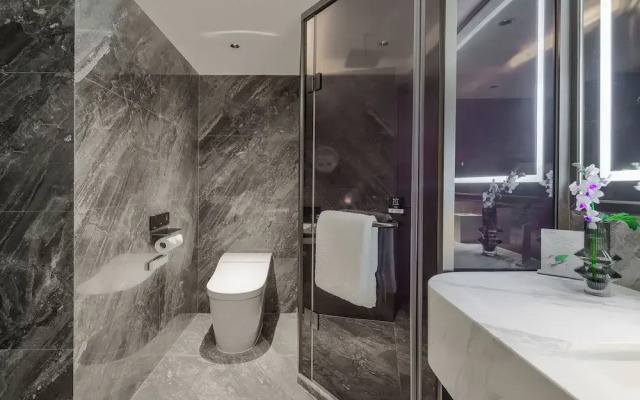 Donghu Collection Hotel