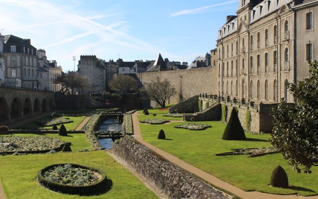 Vannes Lodge