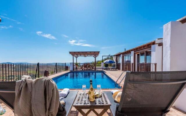 Villa La Morada Antequera - La Higuera by Ruralidays