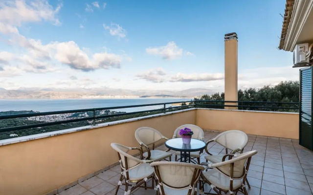 The Hillside Villas, Stunning Views & Private Pool