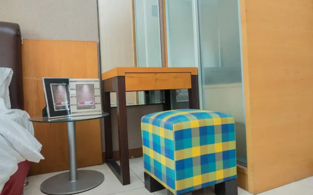 Elegant 2BR Apartment at Grand Setiabudi