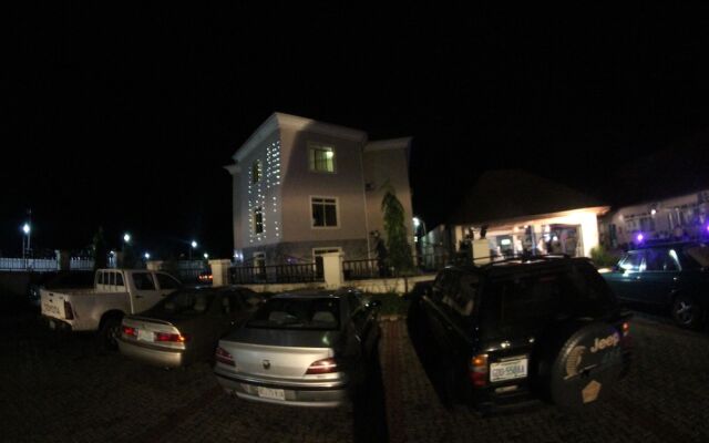 Residency Hotel Leophine House