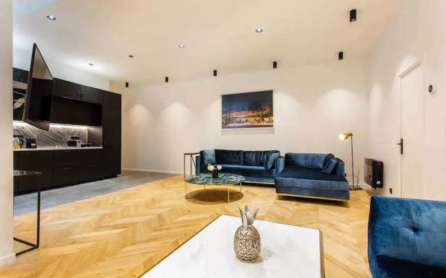 Luxury on the Champs-elysees: Prestigious, 10P 5BR
