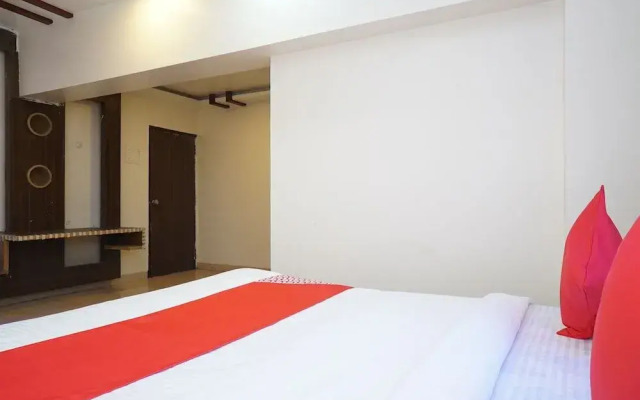 OYO 24432 Yash Residency