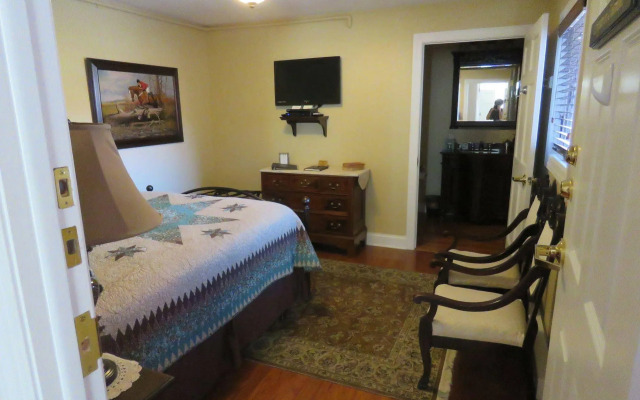 The Swope Manor Bed & Breakfast