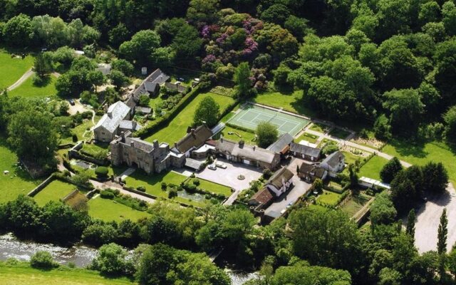 Bickleigh Castle Hotel