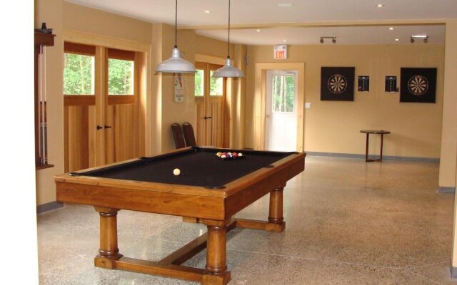 Port Cunnington Lodge & Resort