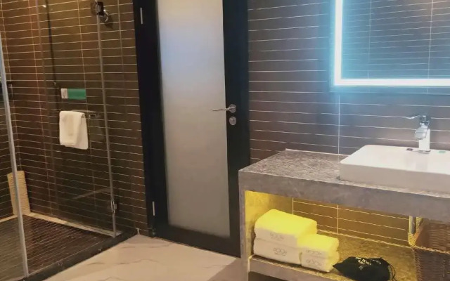 Xana Hotelle Changji Municipal International Plaza