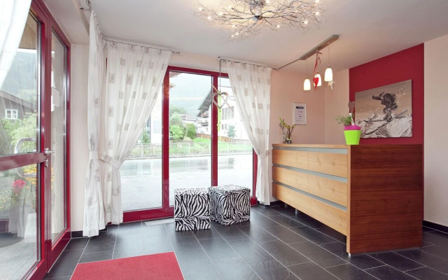 Magnificent Chalet in Kaprun With Balcony and Mountain Views