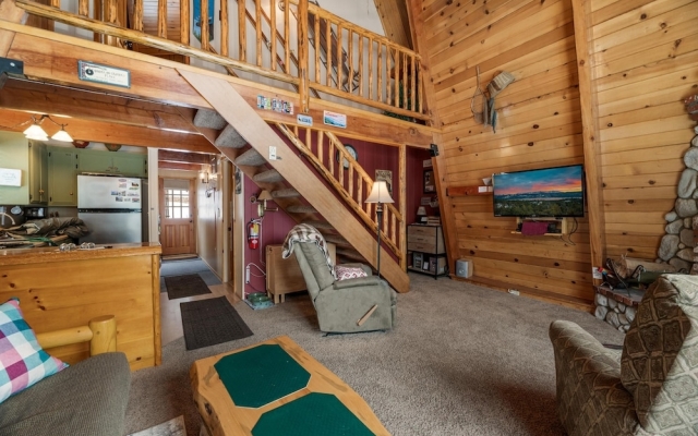 082 - Cozy Cub Cabin