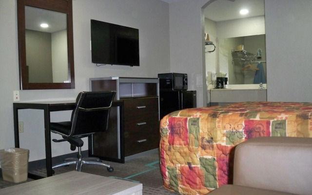 Scottish Inn & Suites