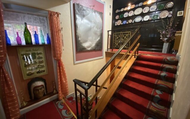Kylemore Pass Hotel