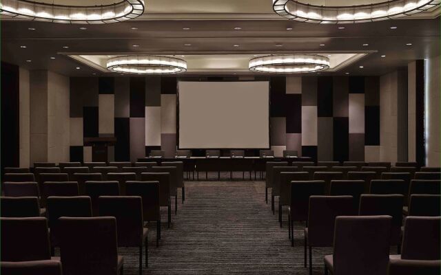 Pullman Bali Legian Beach