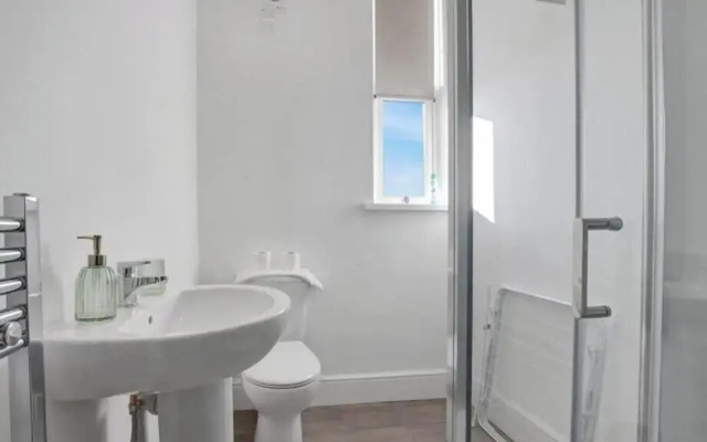 The Cardiff Comfort 2-bed Apartment