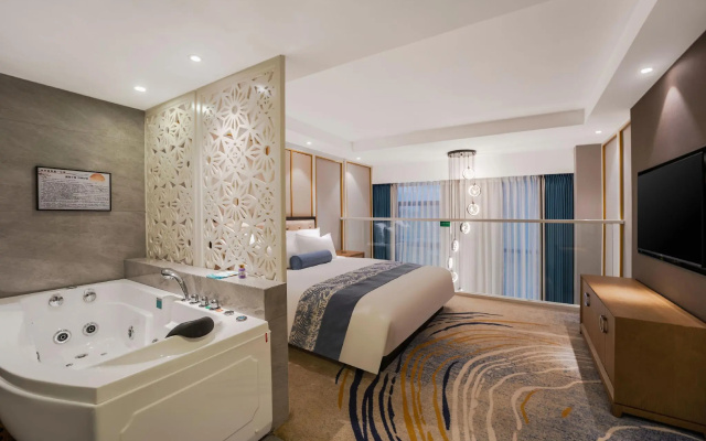 Ningbo East Shipu Hotel