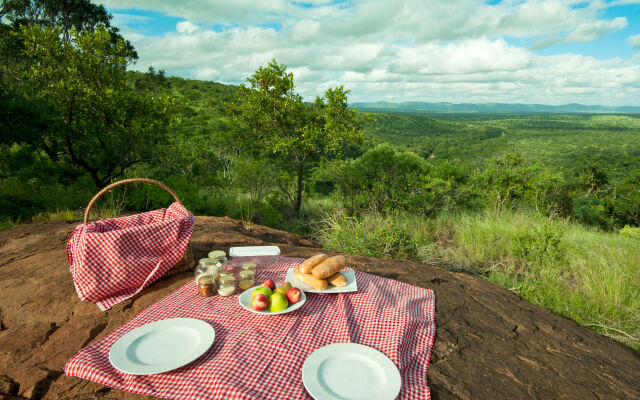 Leopard Mountain Safari Lodge