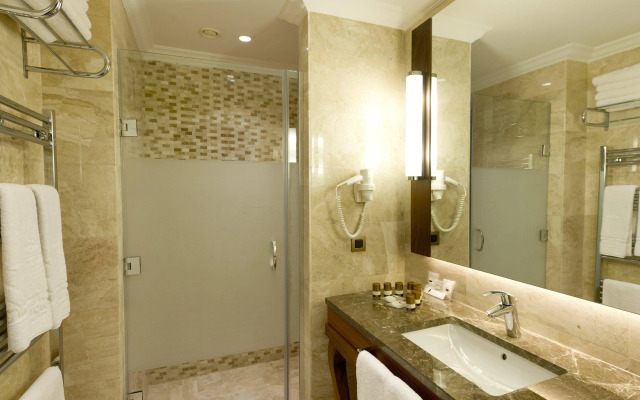 Alila Deluxe Thermal Hotel & Spa