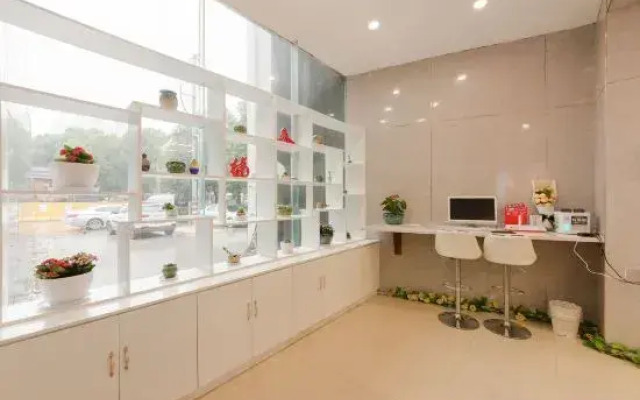 Homeinn Pebble Hotel (Nanjing Confucius Temple Dingxin Road)