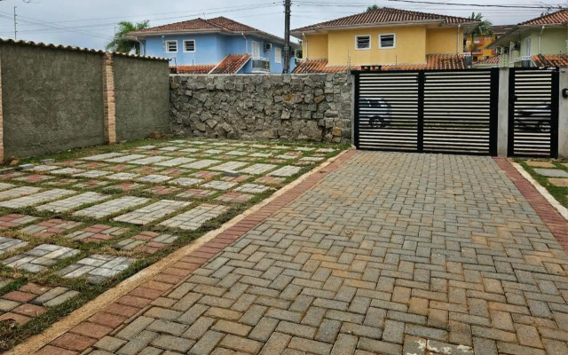 Pg1: Apto Na Frente Da Praia Com Cozinha E Garagem