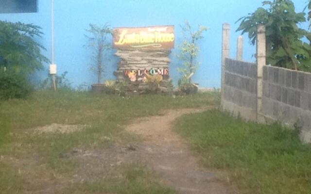 Lanta Blue House