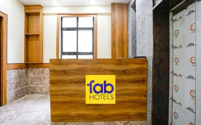 Fabhotel 7 Square