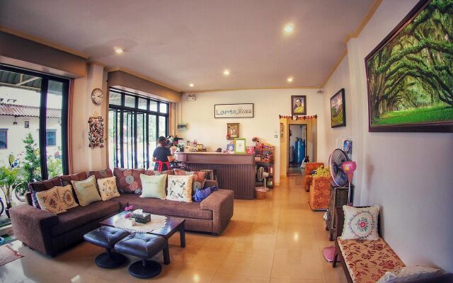 Lanta at Home