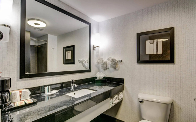 Comfort Suites Williamsburg Historic Area