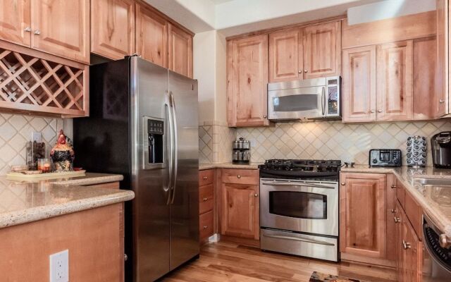 Mammoth Gateway Village # 8