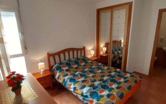 Cozy Holiday @ 3BR Apt Near Beach Promenade!