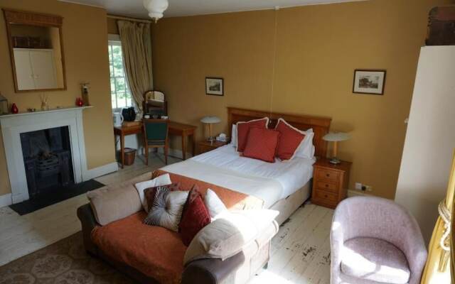 Red Lodge Country House