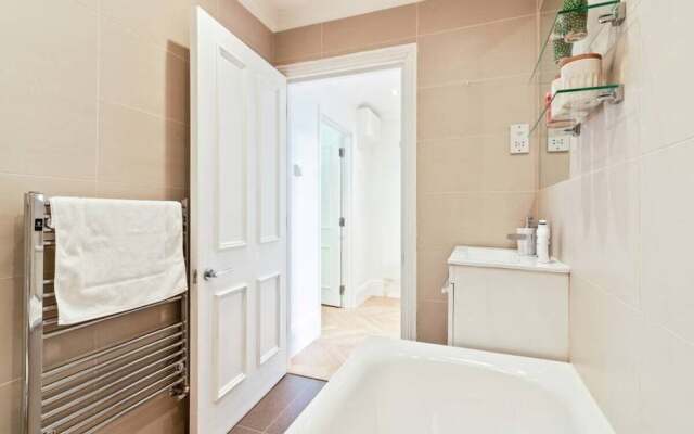 Splendid, Design 1 Bed apt in Hampstead