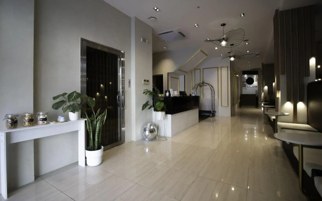Victoria , a NuVe Group Collection