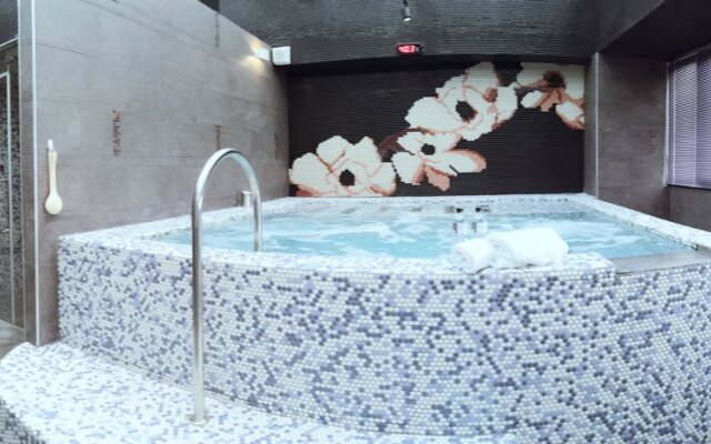 The HO Hotel