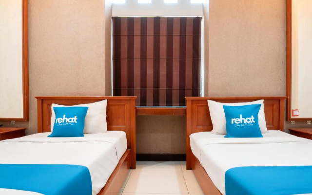 Rehat at Hotel 10 Buah Batu – Guest Rooms – Bandung