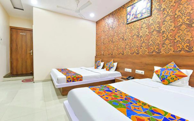 Hotel Raghumani Palace