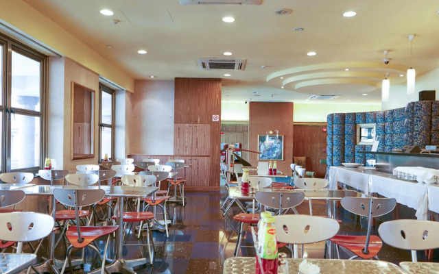 Classique Hotel (SG Clean Certified)