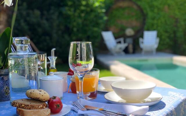 llimona suites