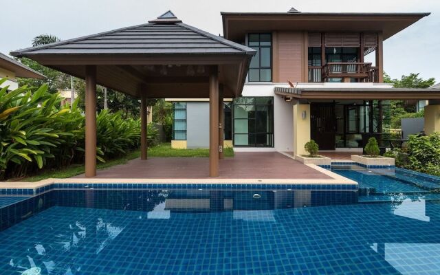 Pool Villa Pattaya by Passionata
