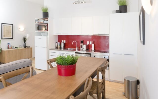 TOWNY - Top Floor Tranquility - 2 Bedrooms