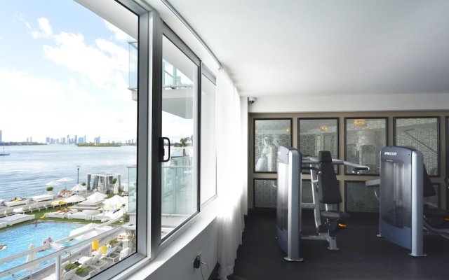 Miami World Rental - Mondrian 520