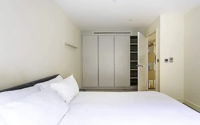 Modern Shoreditch Apartment