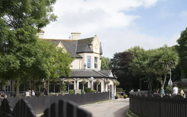 Tolroy Manor Holiday Park