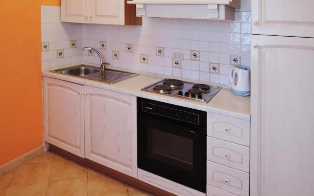 Apartment in Vinci With Pool and Wellness