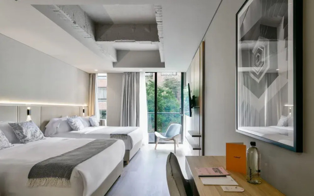 w Majestic 1BR w/ Superb Balcony in Unicentro