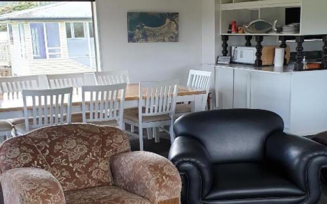 Hosts on the Coast Holidays on Hardy