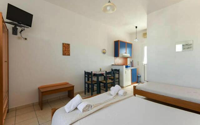 Contaratos Holiday Lettings 3