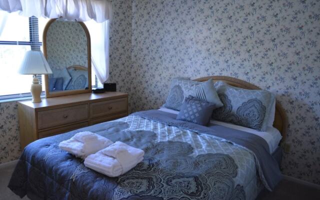 Beautiful 2 Bedroom 2 Bath Condominium