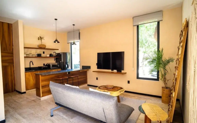 Studio Apt, Great Location, Amazing Rooftop Pool